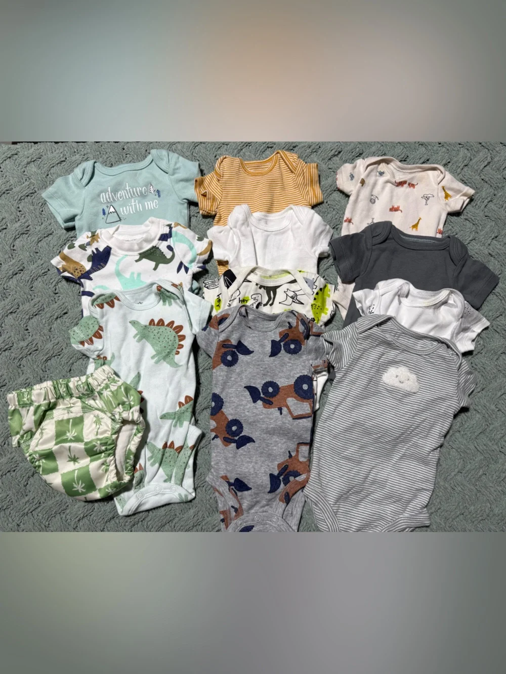 12 pieces- Assorted Baby Onesies - boy NB